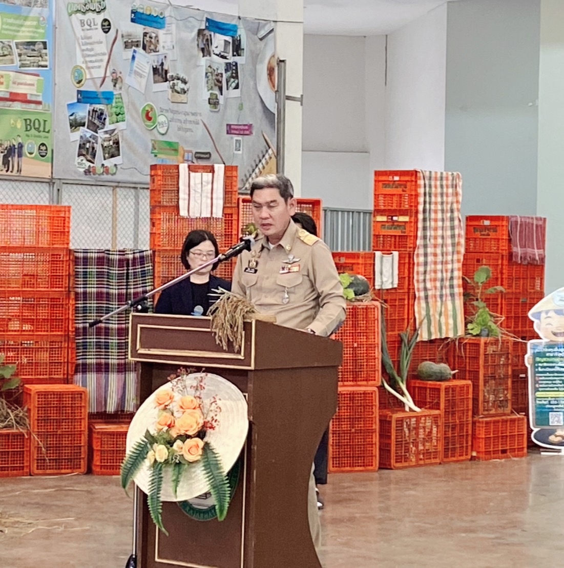 title - ส.ป.ก.ร่วมติดตาม รองนายกรัฐมนตรี และรัฐมนตรีว่าการกระทรวงเกษตรและสหกรณ์ (ร้อยเอก ธรรมนัส พรหมเผ่า) ลงพื้นที่ตรวจราชการในพื้นที่จังหวัดเชียงใหม่